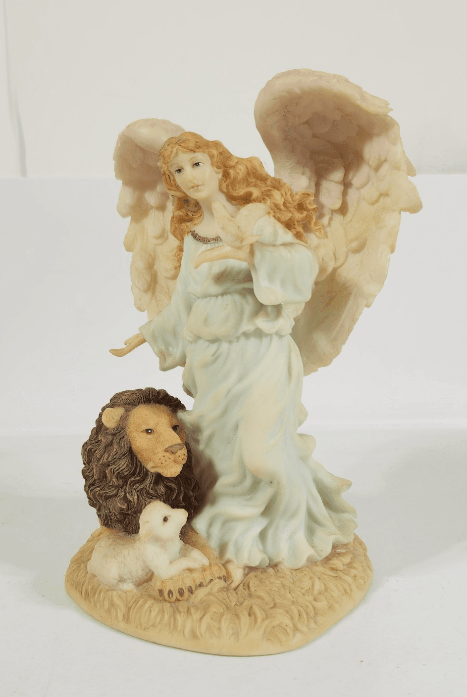 Vintage 1995 Seraphim Classics by Roman Serena “Angel Of Peace” Figure #74106