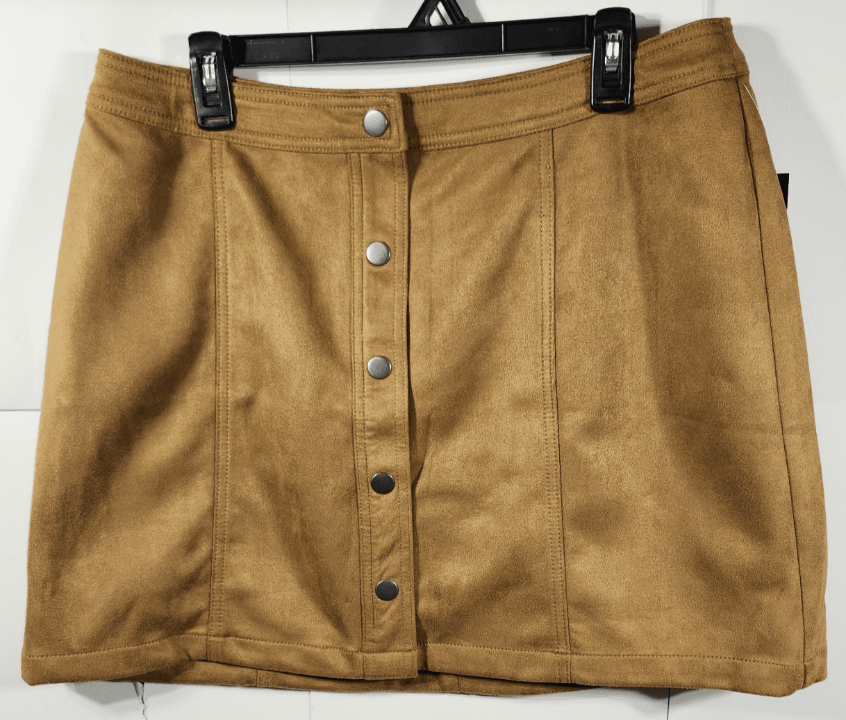No Boundaries Skirt Women's XL Soft Faux Suede Mini Button Close NEW