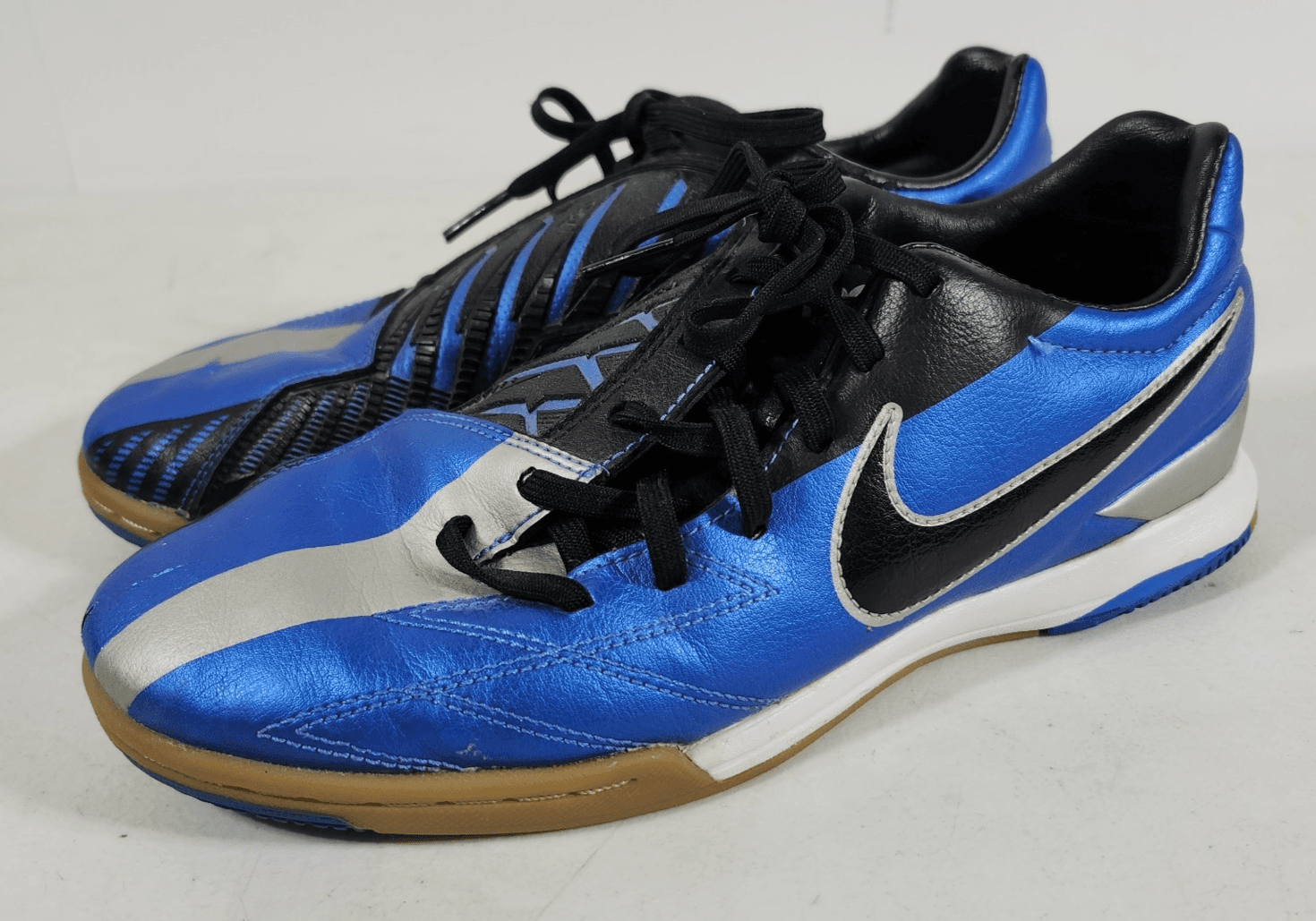 NIKE Duke Blue Devils T90 T 90 Soccer Cleats Turf Indoor Size 6 Shoes