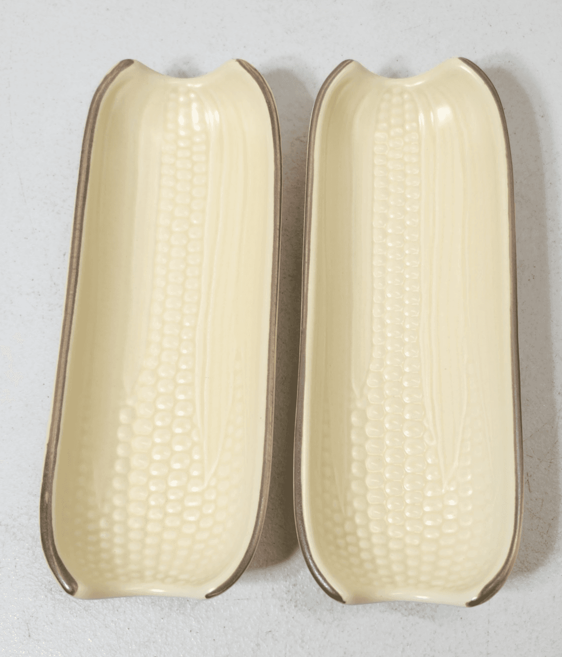 2 Pfaltzgraff Folk Art 8.5" Corn Holders Brown & Tan #46 Vintage Home Decor