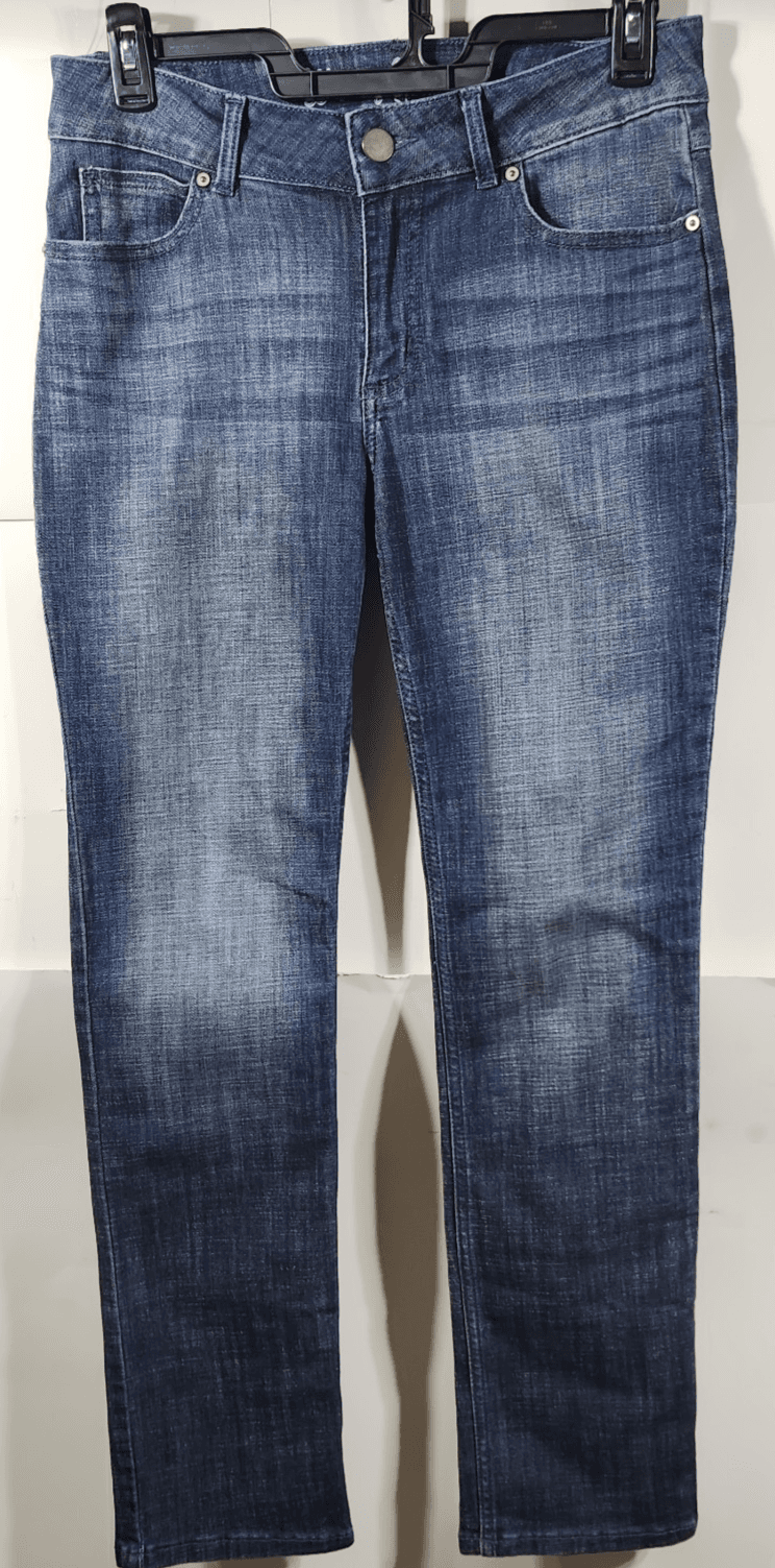 Wrangler Women's Size 9x32 Straight Leg Stretch Denim Blue Jeans Mid Rise