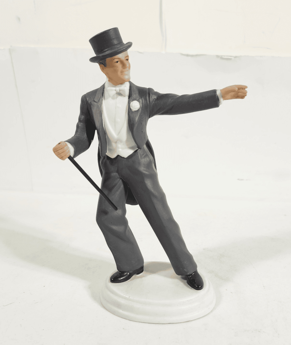 1984 Avon Images of Hollywood Fred Astaire Porcelain Figurine Statue Home Decor