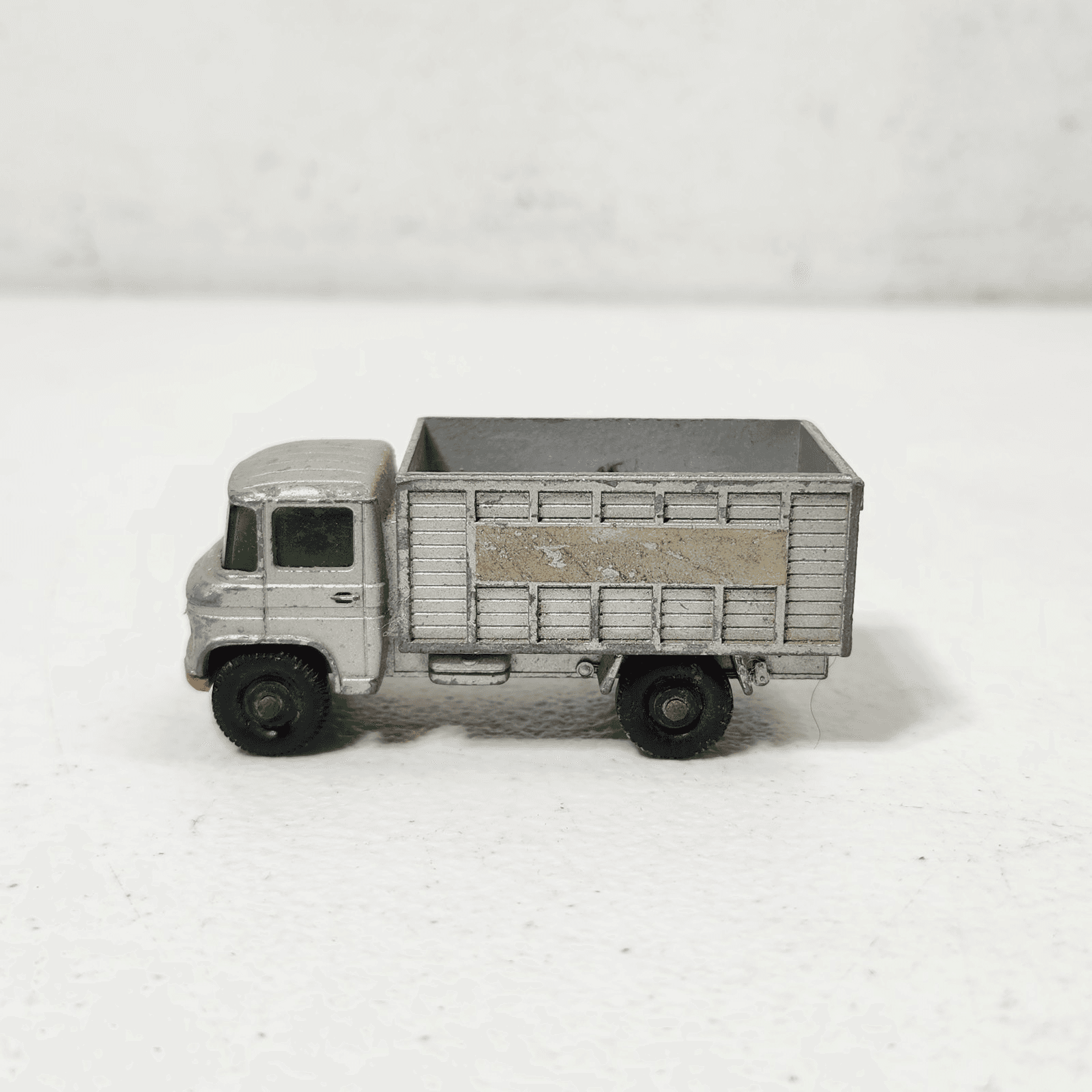 Matchbox Lesney No 11 Scaffolding Truck Builders Supply Company Toy Vehicle