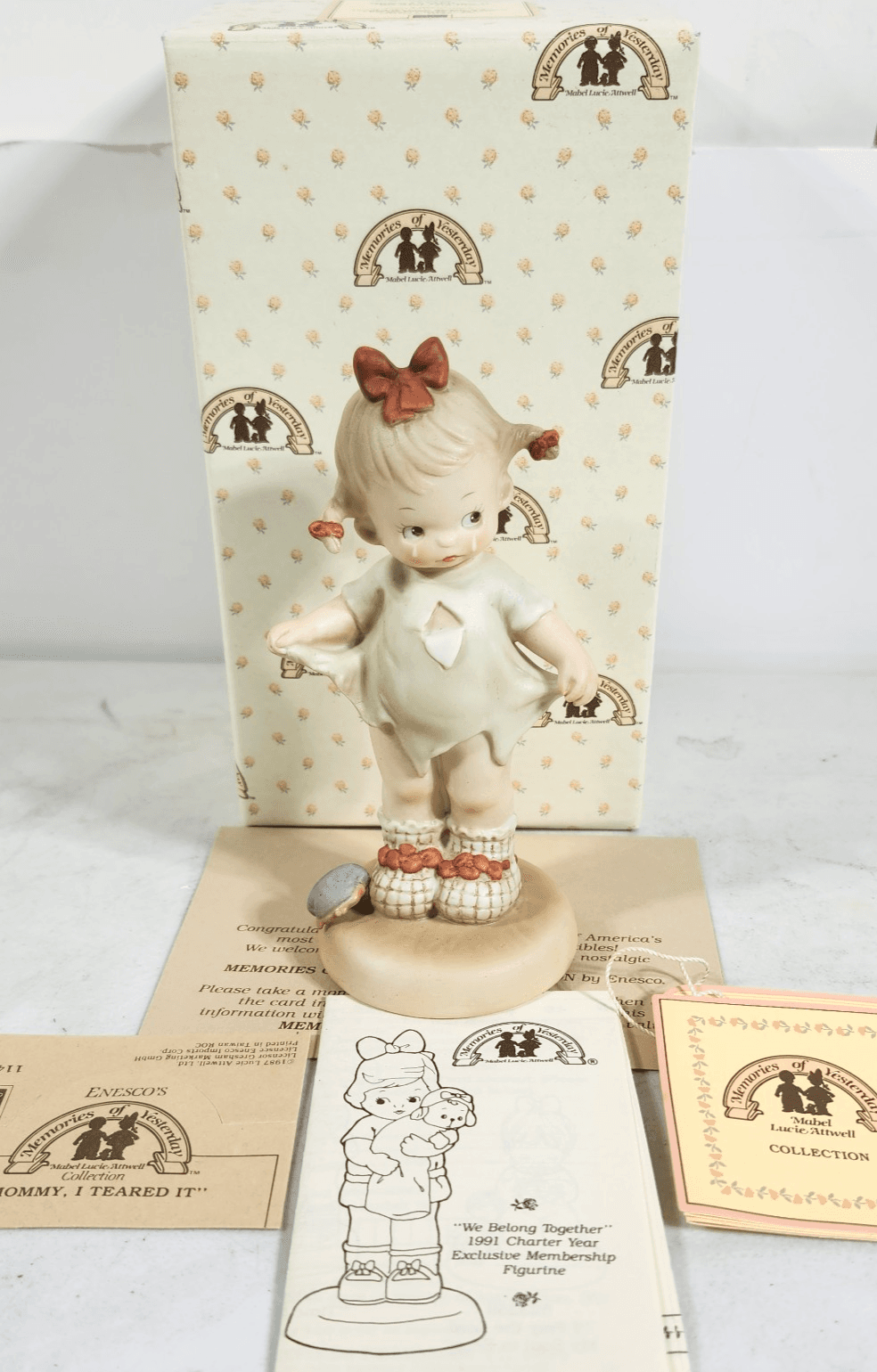 1987 Enesco Memories Of Yesterday 9" Tall "Mommy, I Teared It" 115924