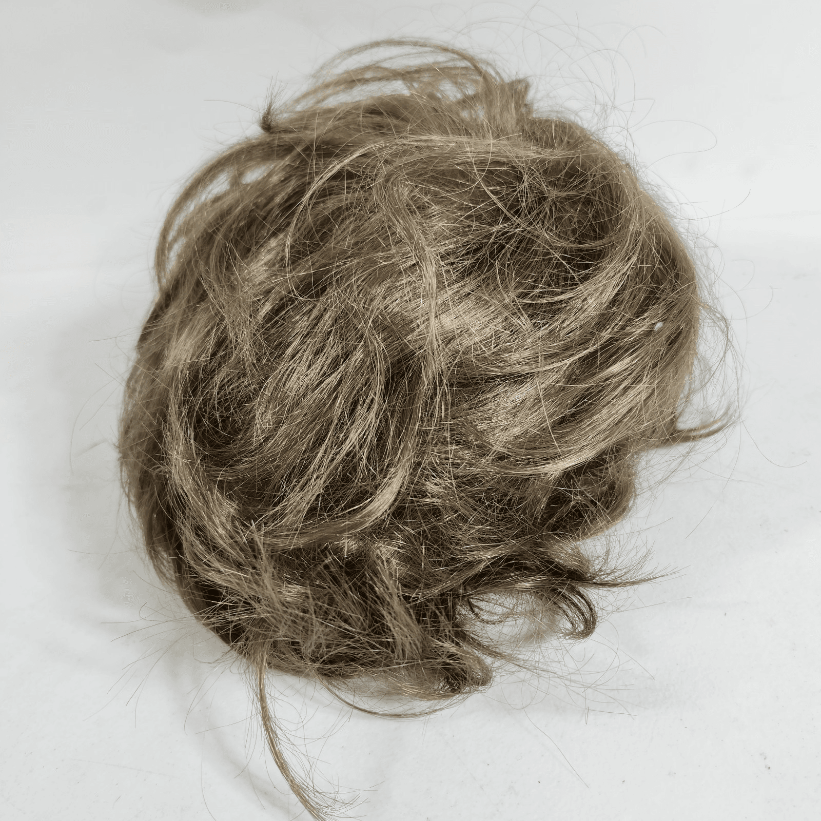 Paula Young Wig Beth Style A5018 Honey Average Size 18