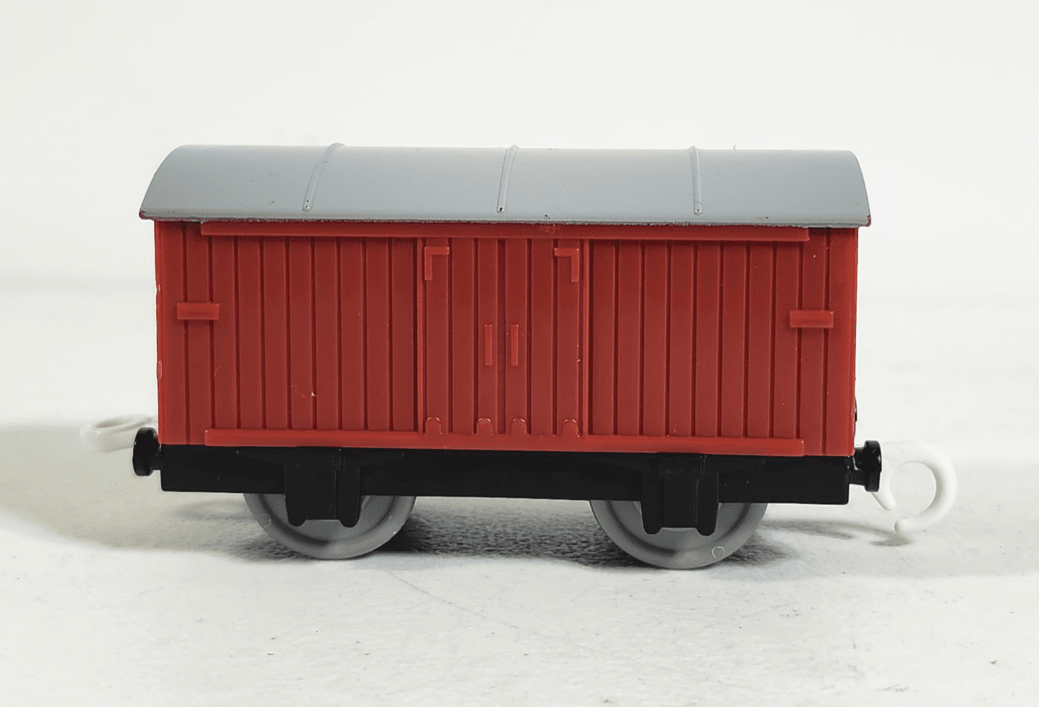 Thomas the Train Trackmaster Red Boxcar Cargo Car Mattel Toy 2009