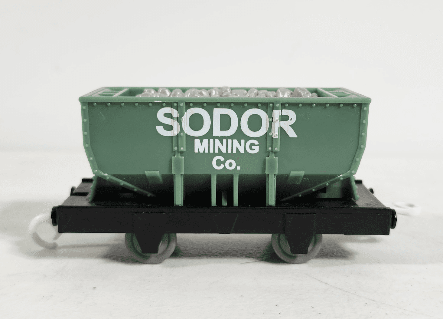 Thomas Train Trackmaster Sodor Mining Quarry Cargo Car Flip Top Gold Silver 2006
