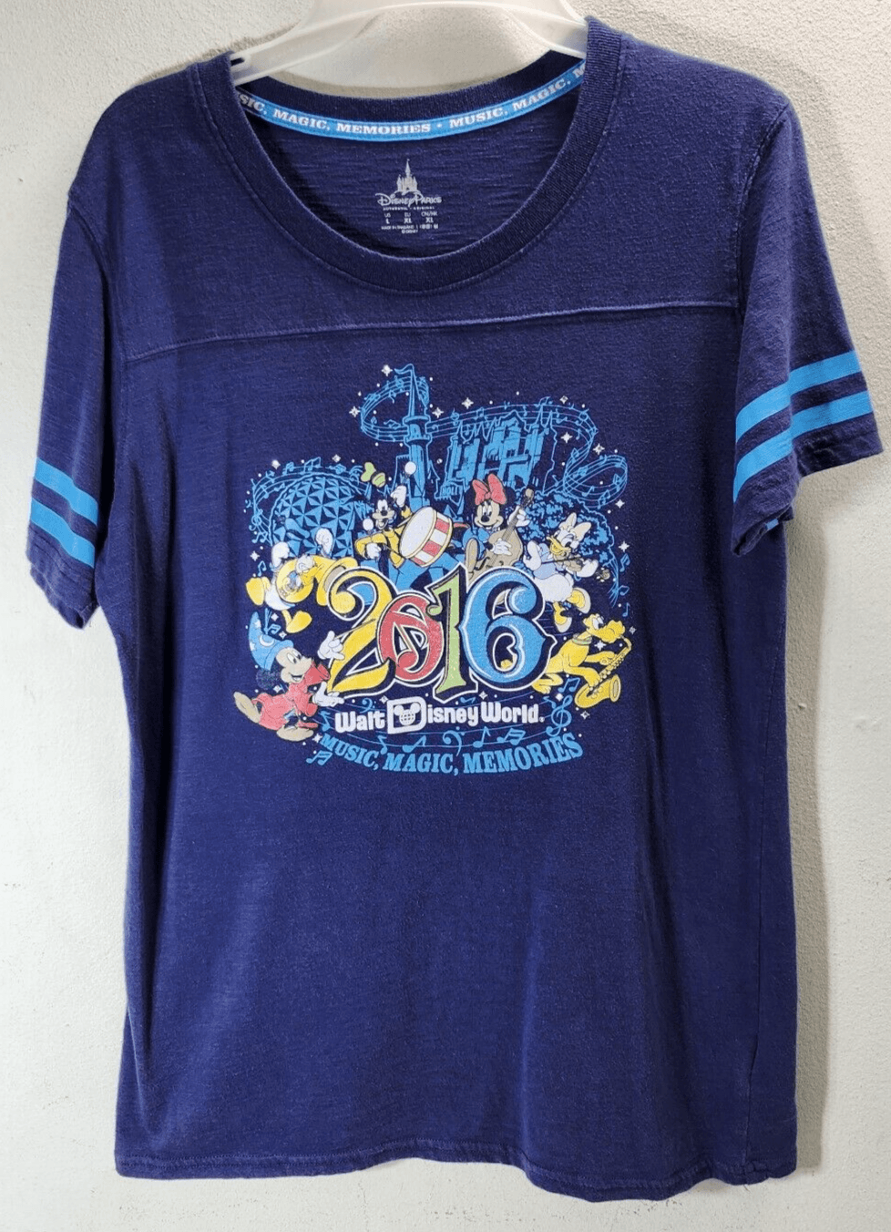 Walt Disney World Music Magic Memories 2016 T~Shirt Size L Blue