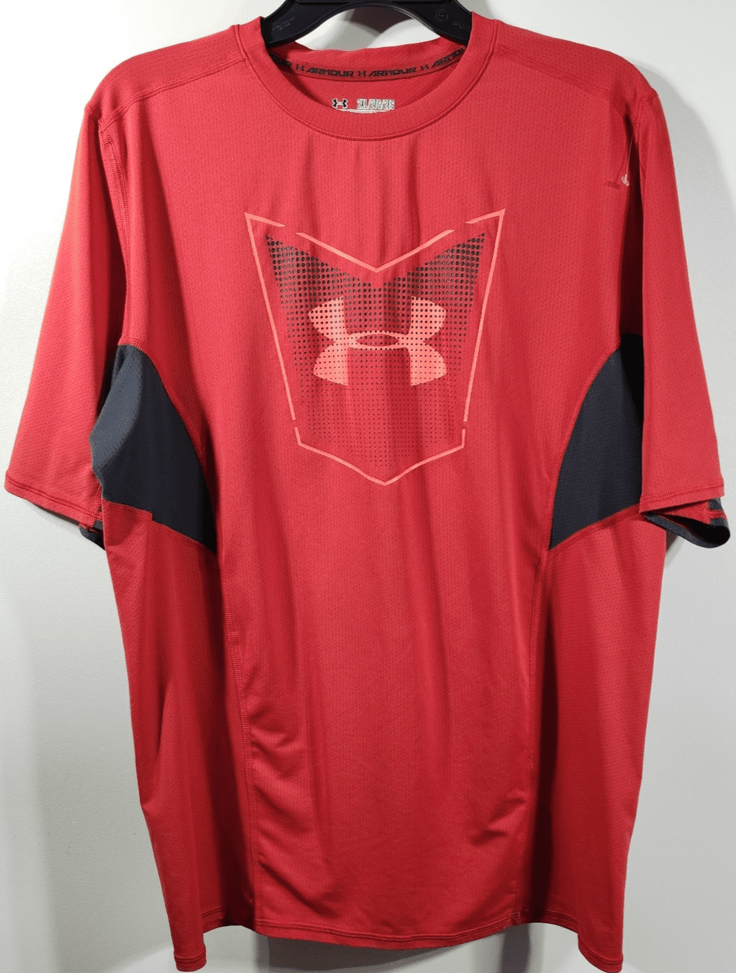 Under Armour Shirt Men's 2XL Red Heat Compression Gym Short Sleeve Running