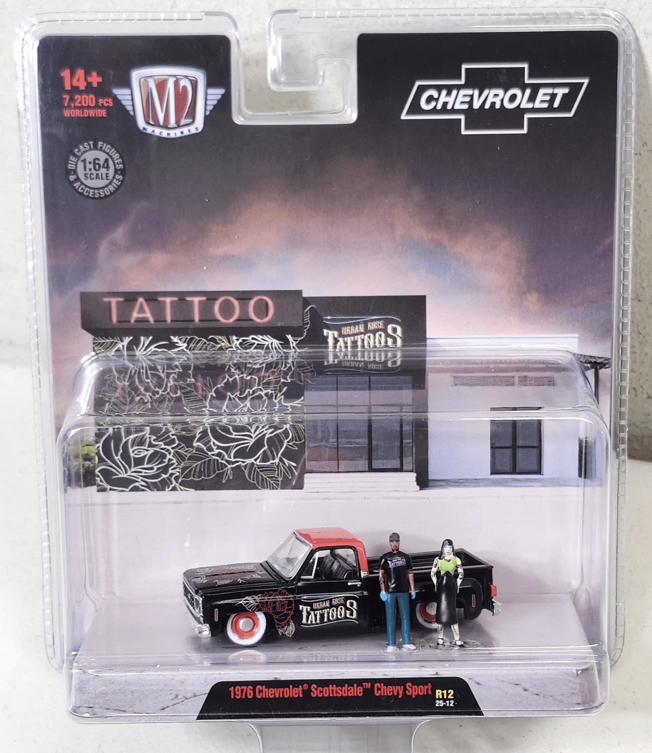 M2 Machines 1976 Chevrolet Scottsdale Chevy Sport GM Tattoo Art Diorama NEW