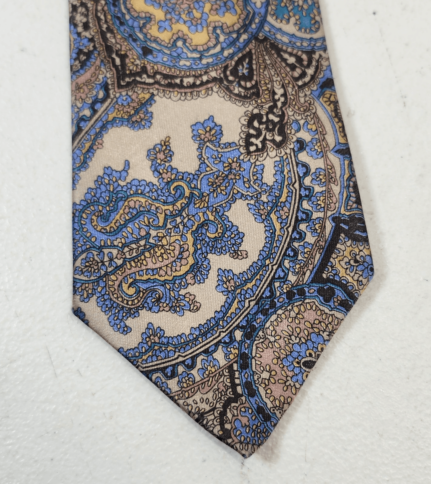 Claybrooke Mens Necktie Blue Paisley 100% Silk 56" Career
