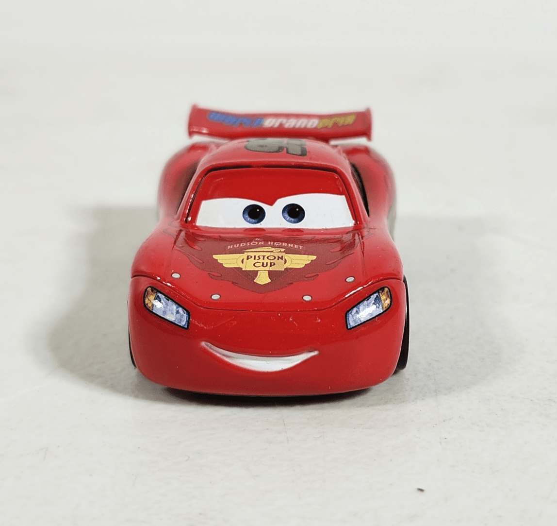 Disney Pixar Cars Lightning McQueen Diecast Car 95 Piston Cup World Grand Prix