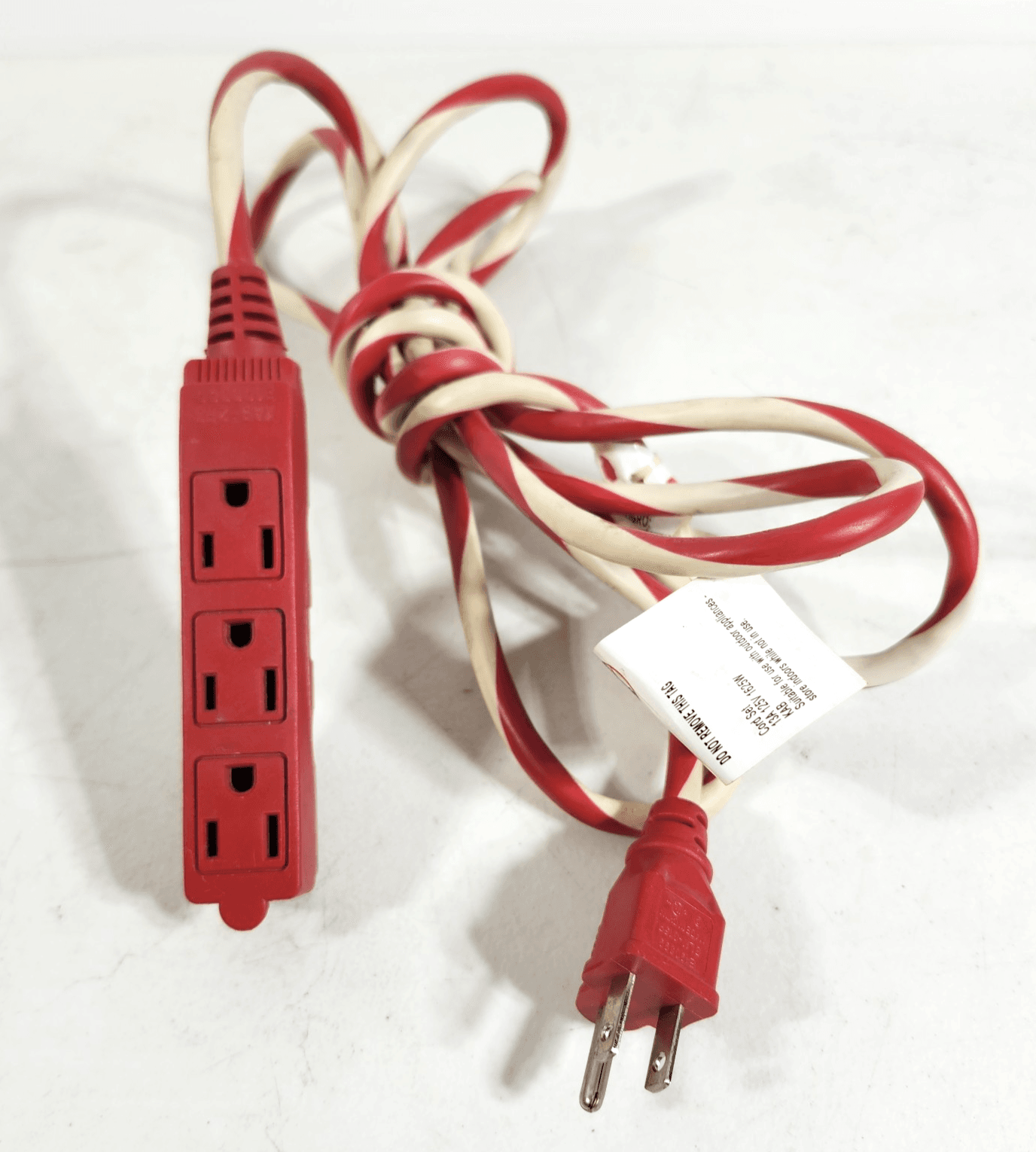 Hyper Tough 3-Outlet 9FT Candy Cane Extension Cord Red/White