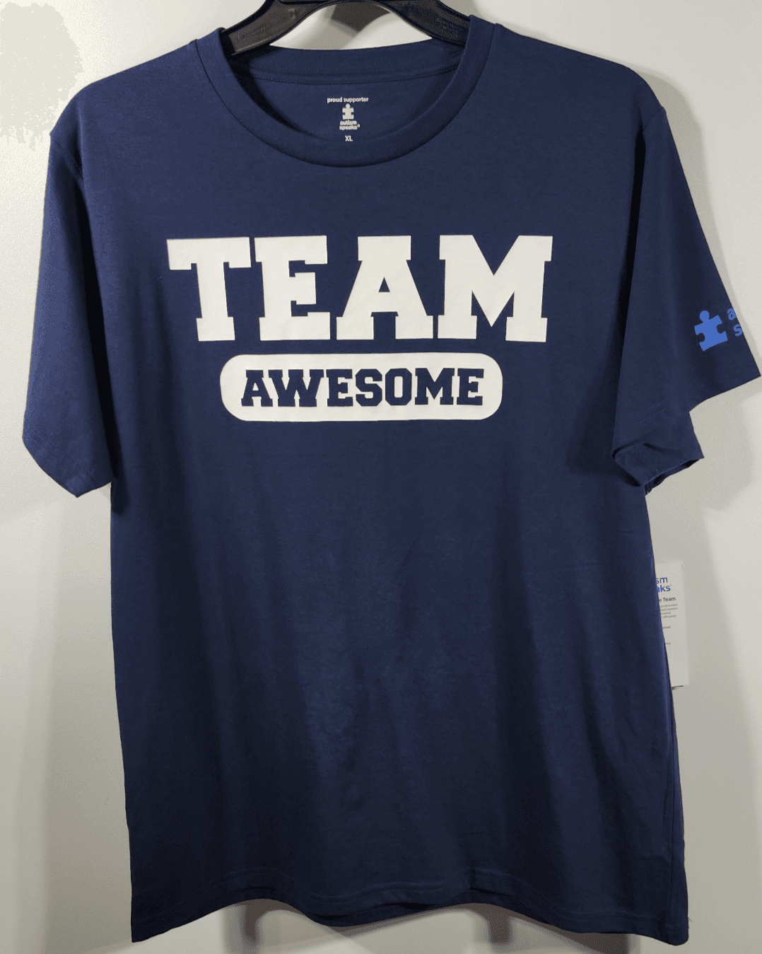 Men's XL T-shirt Team Awesome Graphic Blue Short Sleeve NEW
