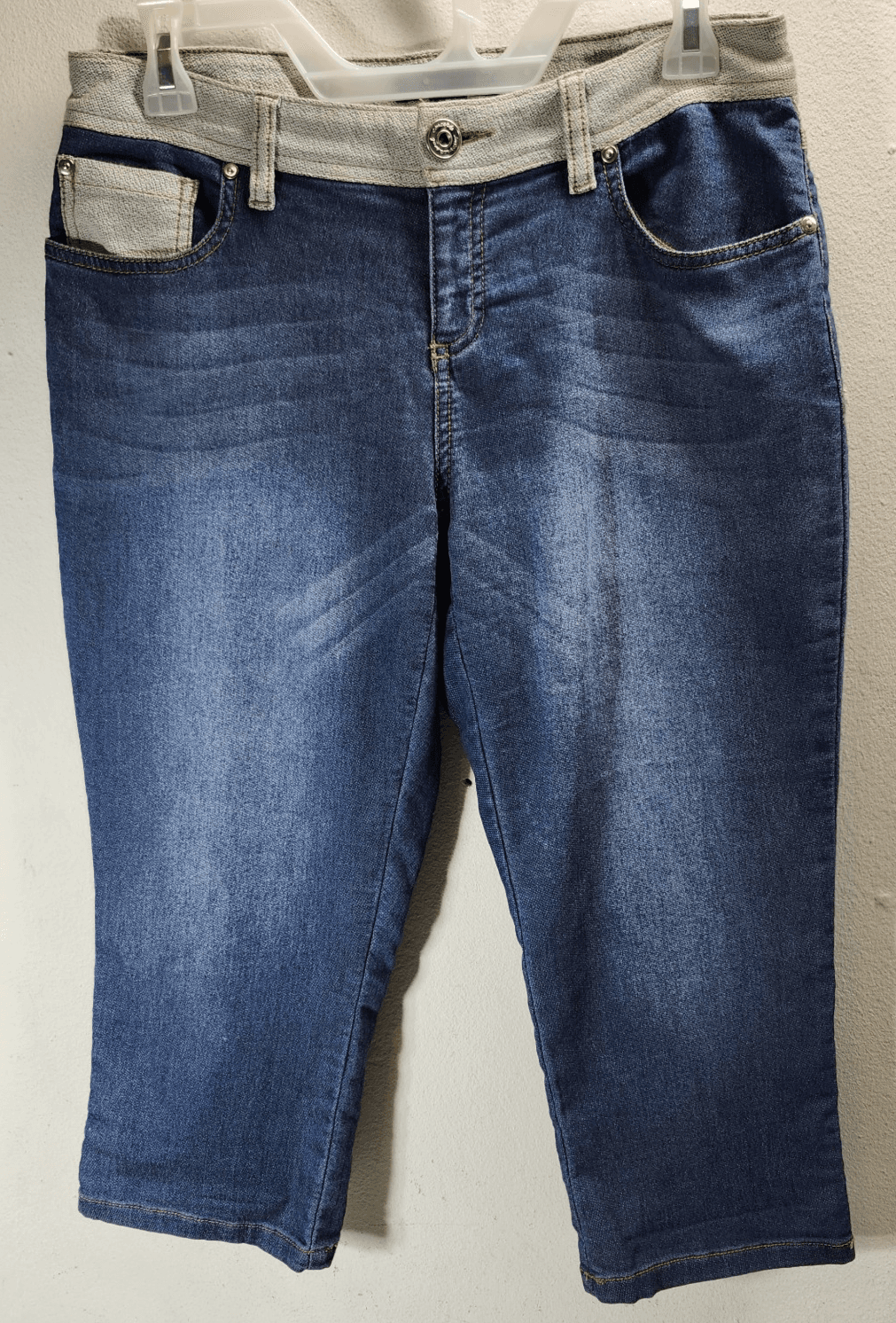 INC Women’s Size 4 International Concepts Capri Pants Blue