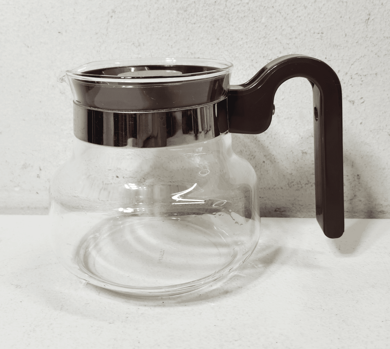 VTG MCM Pyrex Carafe/Coffee Pot w/Lid Clear With Brown Handle