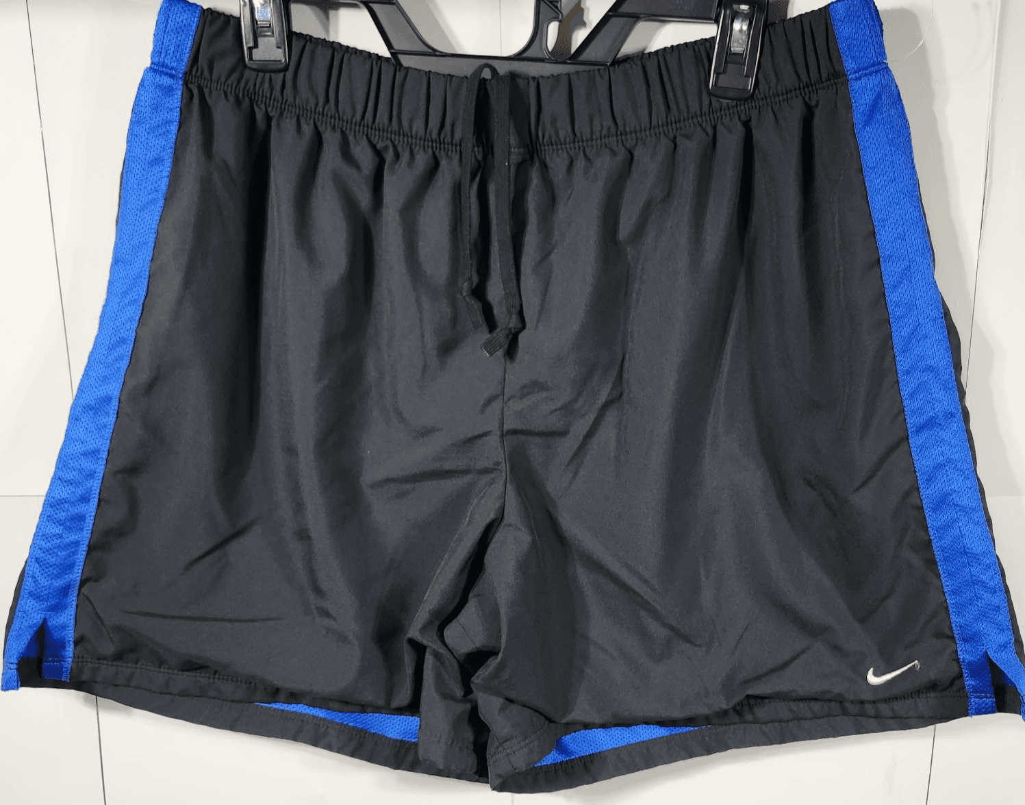 Vintage Nike Mens XLarge Color Block Travis Scott Mini Swoosh Above Knee Shorts