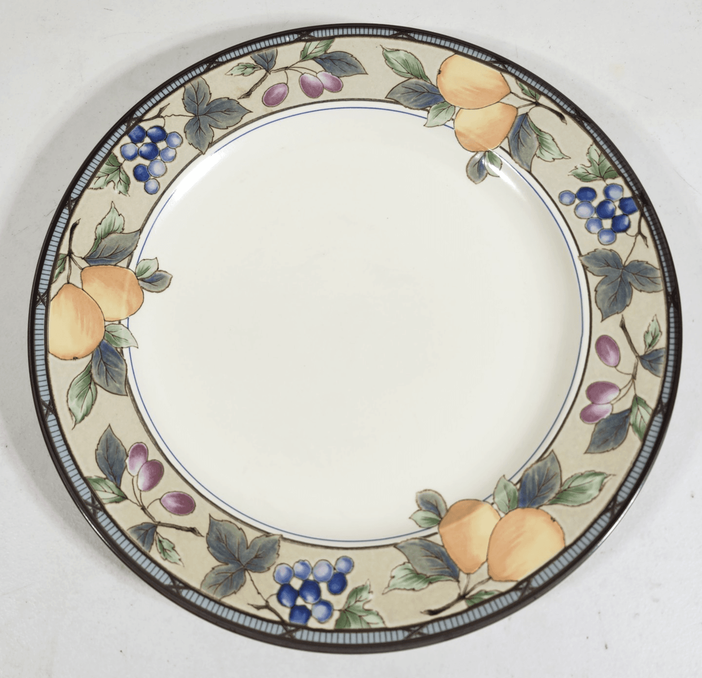 Mikasa Intaglio Malaysia Garden Harvest CAC29 Serving Plate 12.5"