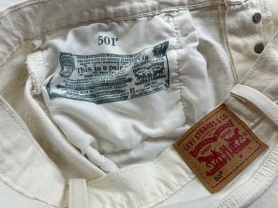Cream LEVIS Cut Off 501 Denim Jean Shorts Button Fly Distressed Fringe 32