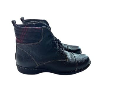 Clarks Womens Black Plaid Lined Lace Up Ankle Boots Size 11 Grunge Shoes