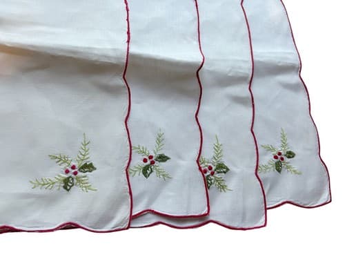 Christmas Vintage Linens Holly Leaf Berries Holiday Table Placemat Napkin 1960’s