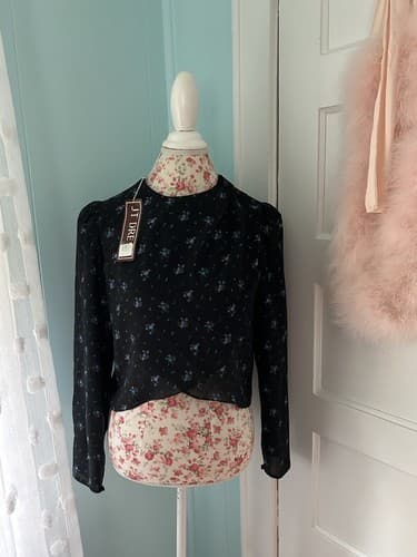 Vintage 1980’s Floral Blouse Cropped Crop Top Black & Blue Puffed Sleeve Nwt 10
