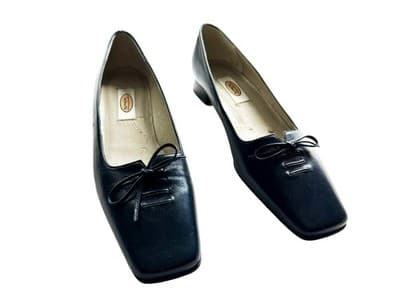 7.5N Vintage Talbots Navy Blue Leather Classic Elegant Shoes Low Heel Preppy