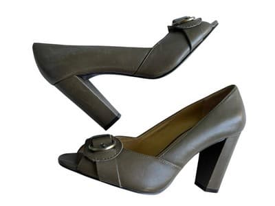 Joan & David Shoes Heels Olive Green Boho Elegant Leather Buckle Old Money Sz 7