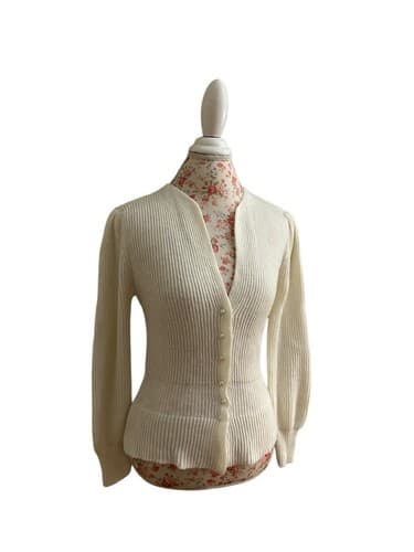 Vintage Cream Pearl Button Puffed Sleeve Peplum Waist Fitted Sweater 1980’s