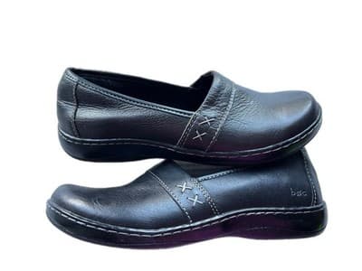 B.O.C. Black Genuine Leather Shoes 7.5 Women’s Loafers Slip On Casual Clogs
