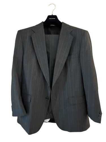 44R Towncraft Men’s Suit Dark Gray With Blue & Burgundy Pinstripe 2 Piece Pants
