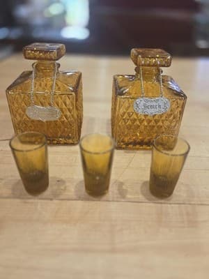 Vintage MCM Amber Glass Diamond Point Decanter Set with Shot Glasses Tags