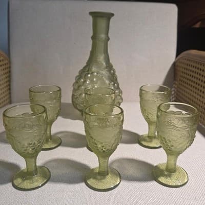 Vtg Imperial Glass Verde Green Harvest Grape Decanter Set 6 Cordial Glasses MCM