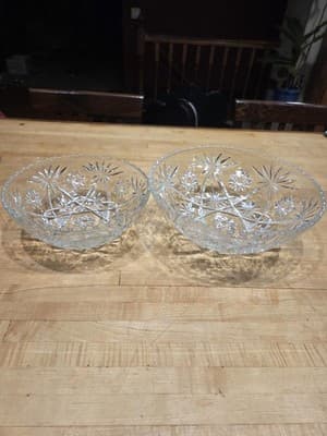 Pair of 8.5" and 10.5" Anchor Hocking Round Glass Bowls - Star of David Pattern