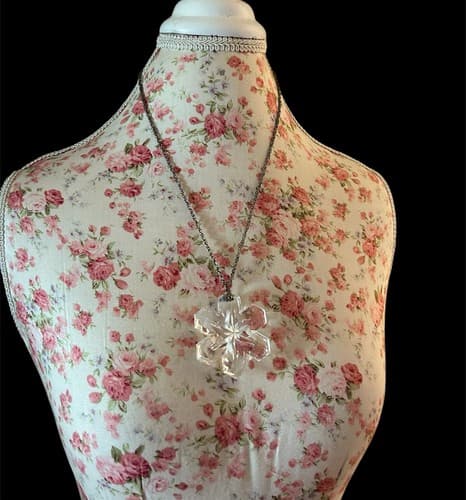 Vintage Clear Huge Large Faceted Glass Snowflake Holiday Christmas Necklace