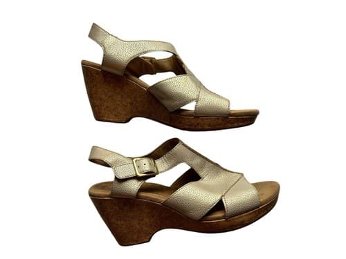 Womens Shoe Clark’s Metallic Soft Gold Genuine Leather Wedge Heel Shoes 9.5 Fall