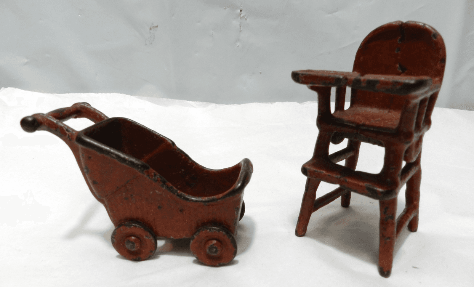 Antique Kilgore Manufacturing Cast Iron Stroller & Highchair Toy B8S