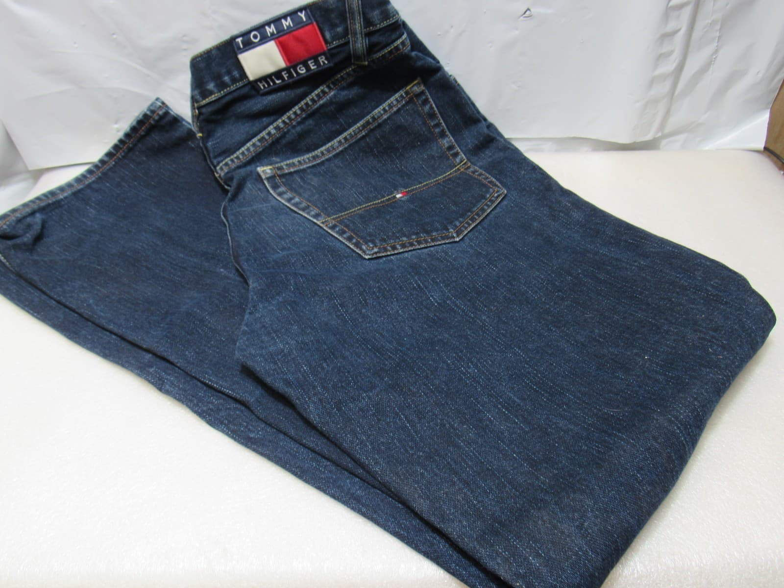 Vintage Tommy Hilfiger Jeans Mens 33 x 32 Dark Wash Denim (V38J)