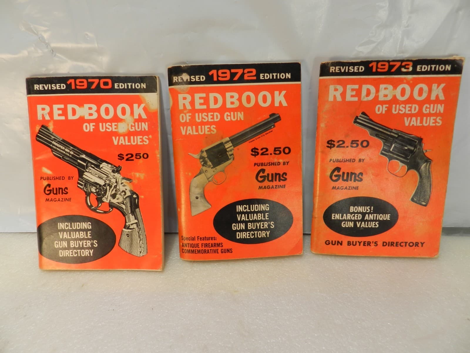 3 RedBook of Used Gun Values by Guns Magazine Red Book 70 72 73 Y32JJ