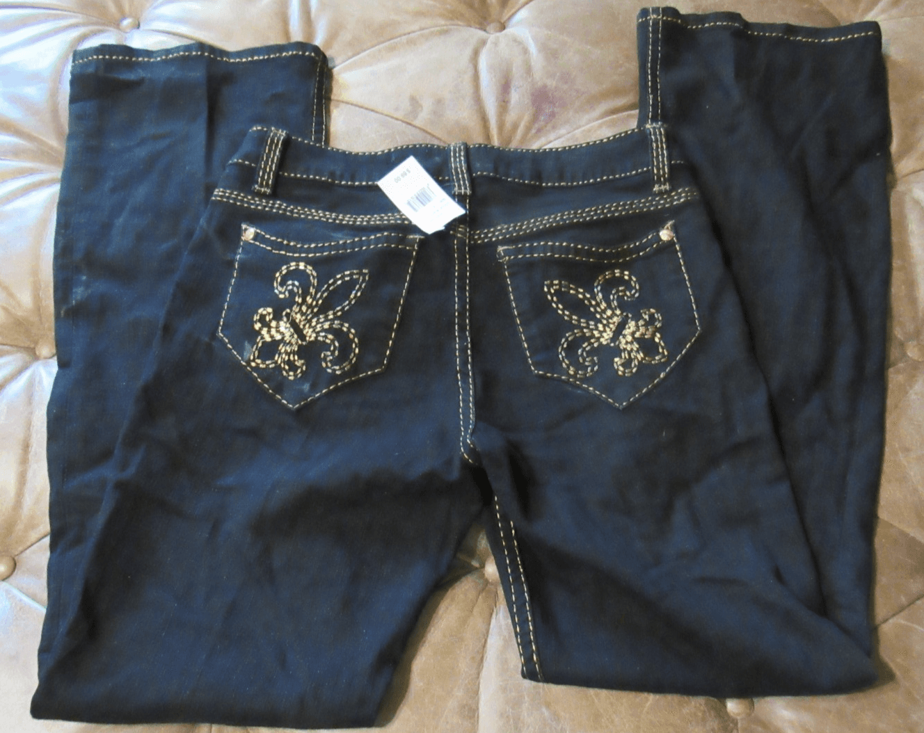 UKnighted Royal Womens 8 Black Stretch Jean Slimming Detail Pockets NWT (I3K)