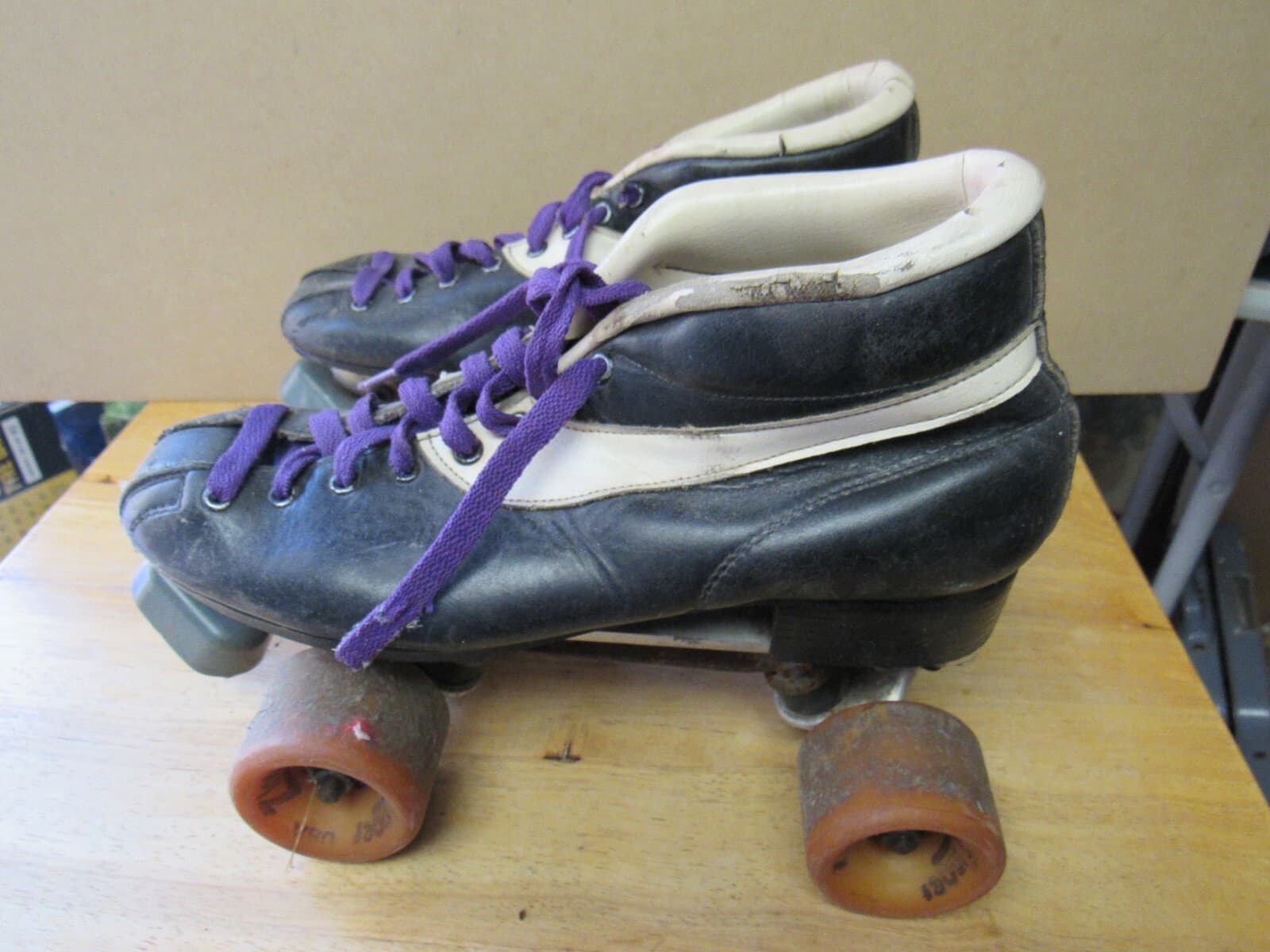 Vintage Pacer? Roller Derby Skates Speed Skates size 7 Zinger Wheels (K)