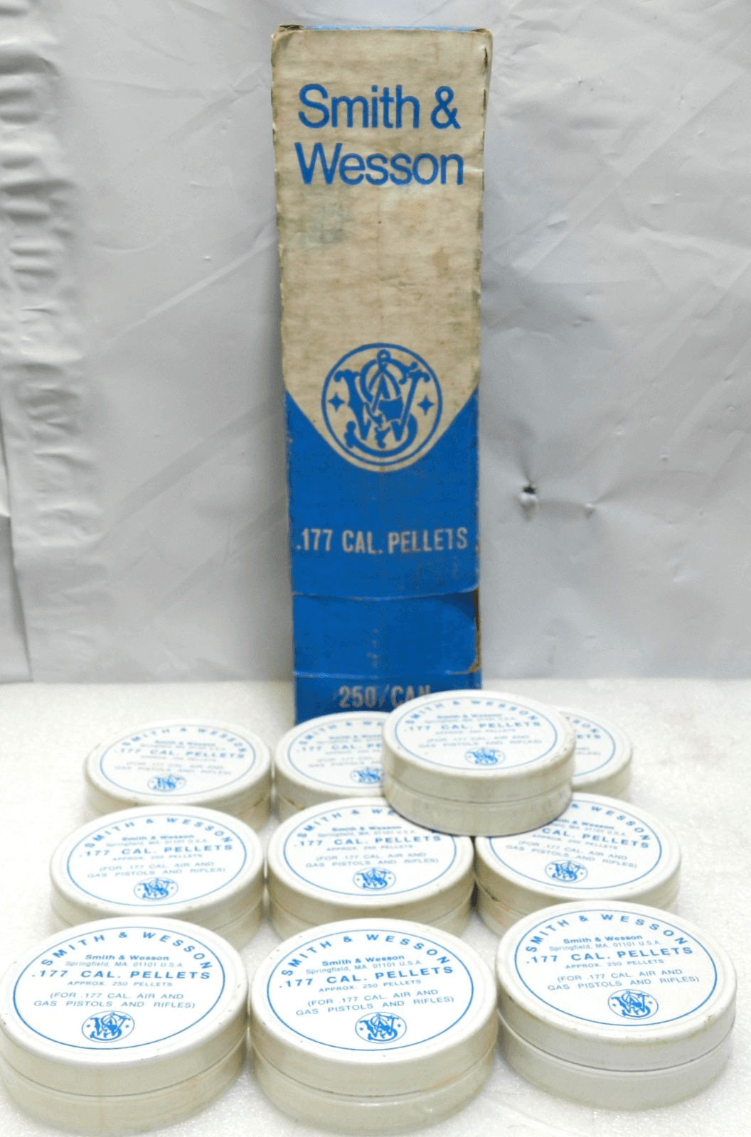 Vintage Smith Wesson .177 Pellets Air & Gas Pistols Store Display w 10 Tins G43S