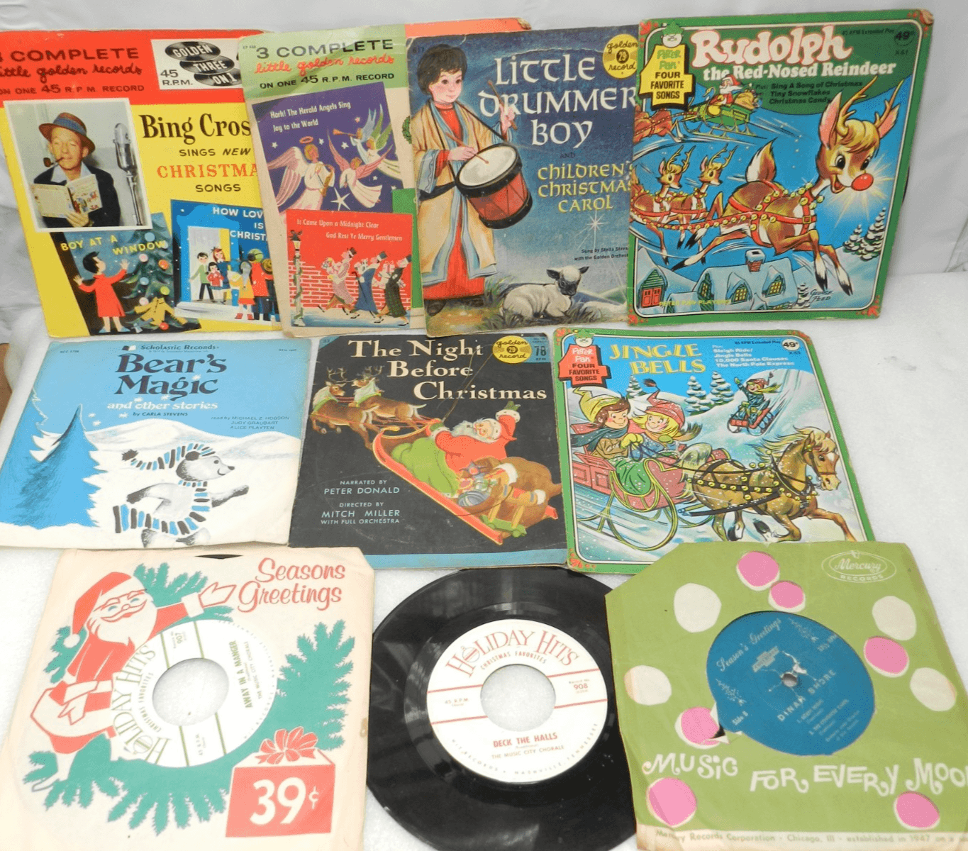 10 Vintage Mixed Brands Childrens 45 RPM Records Christmas With Sleeves (L48JJ)