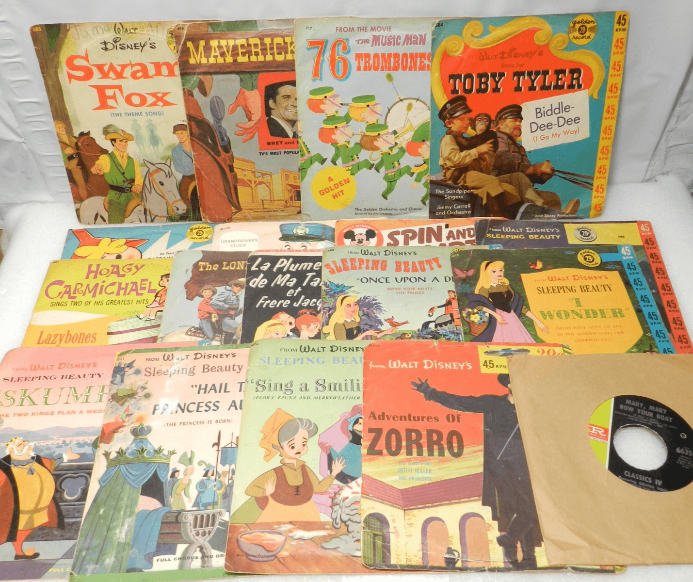 18 Children’s Records Books & Music 45 RPM Vinyl Disney Peter Pan Golden L49JJ