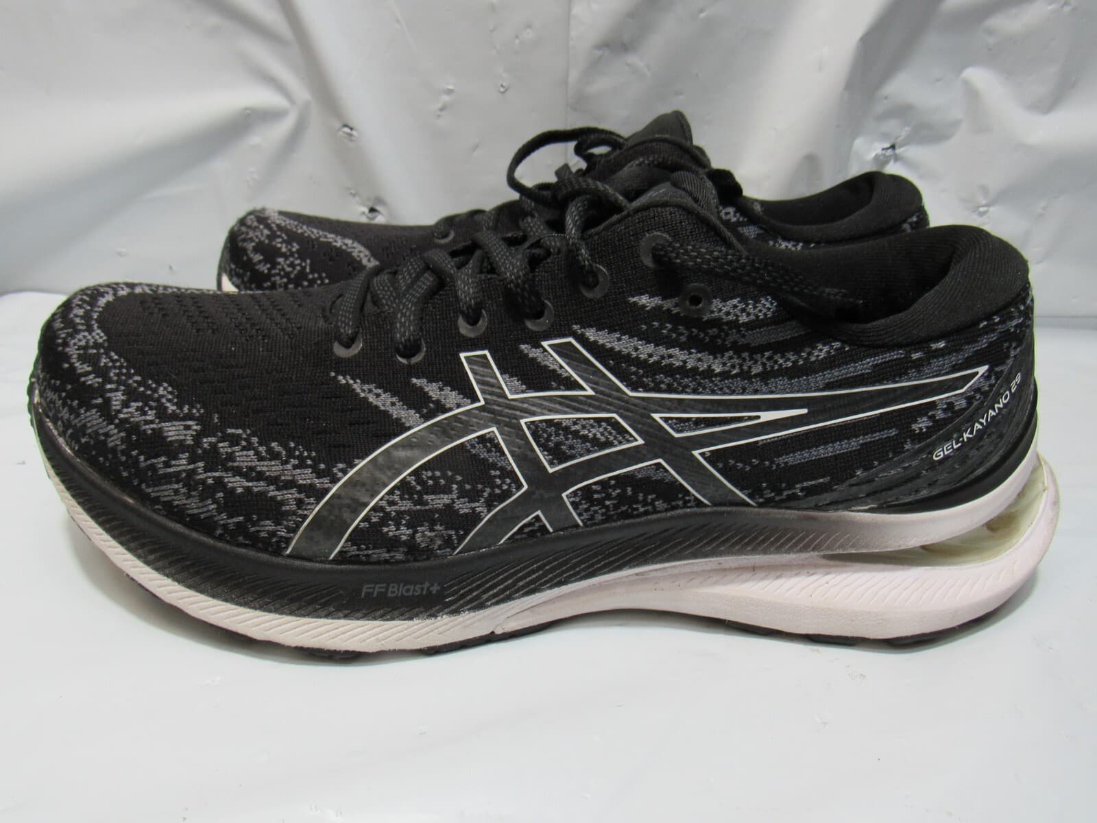 ASICS GEL-Kayano 29 Black/White Running Walking Shoes 1011B440-002 size 9.5 Q72