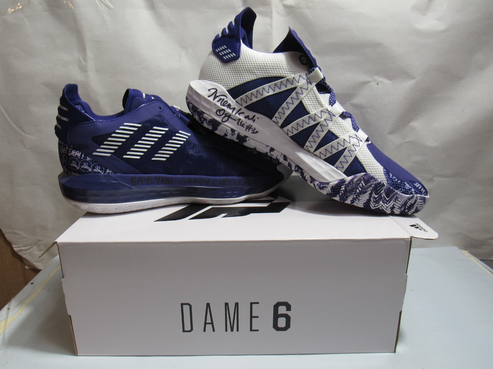 Nneka Ogwumike Signed Autographed Adidas SM Dame 6 Team Shoes WNBA Size 12 H43K