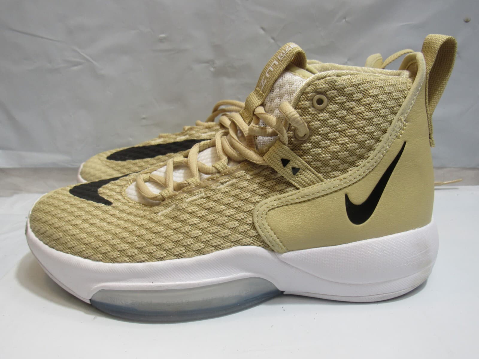 Nike Zoom ZM Rize size 6.5 Rare Colorway Tan/White-Black. CN9502 703 (L47K)