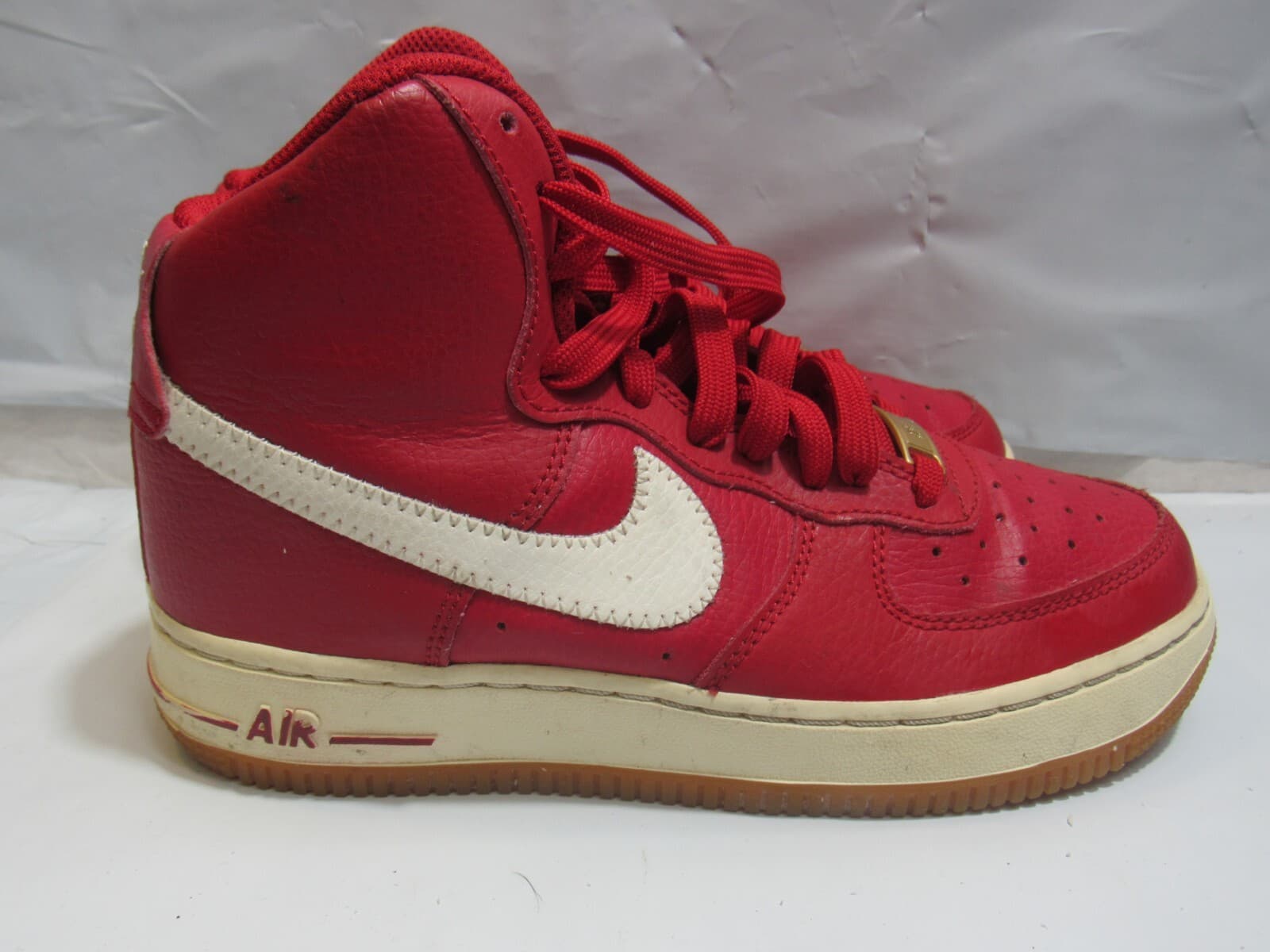 Nike Air Force 1 High Sneakers 653998-605 Size 4.5 Y Red White (L48K)