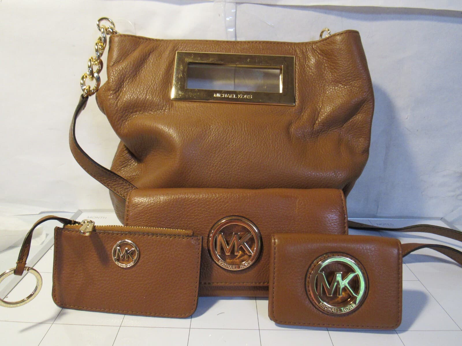 Michael Kors Fulton Brown Leather Handbag with 3 Wallets C69M