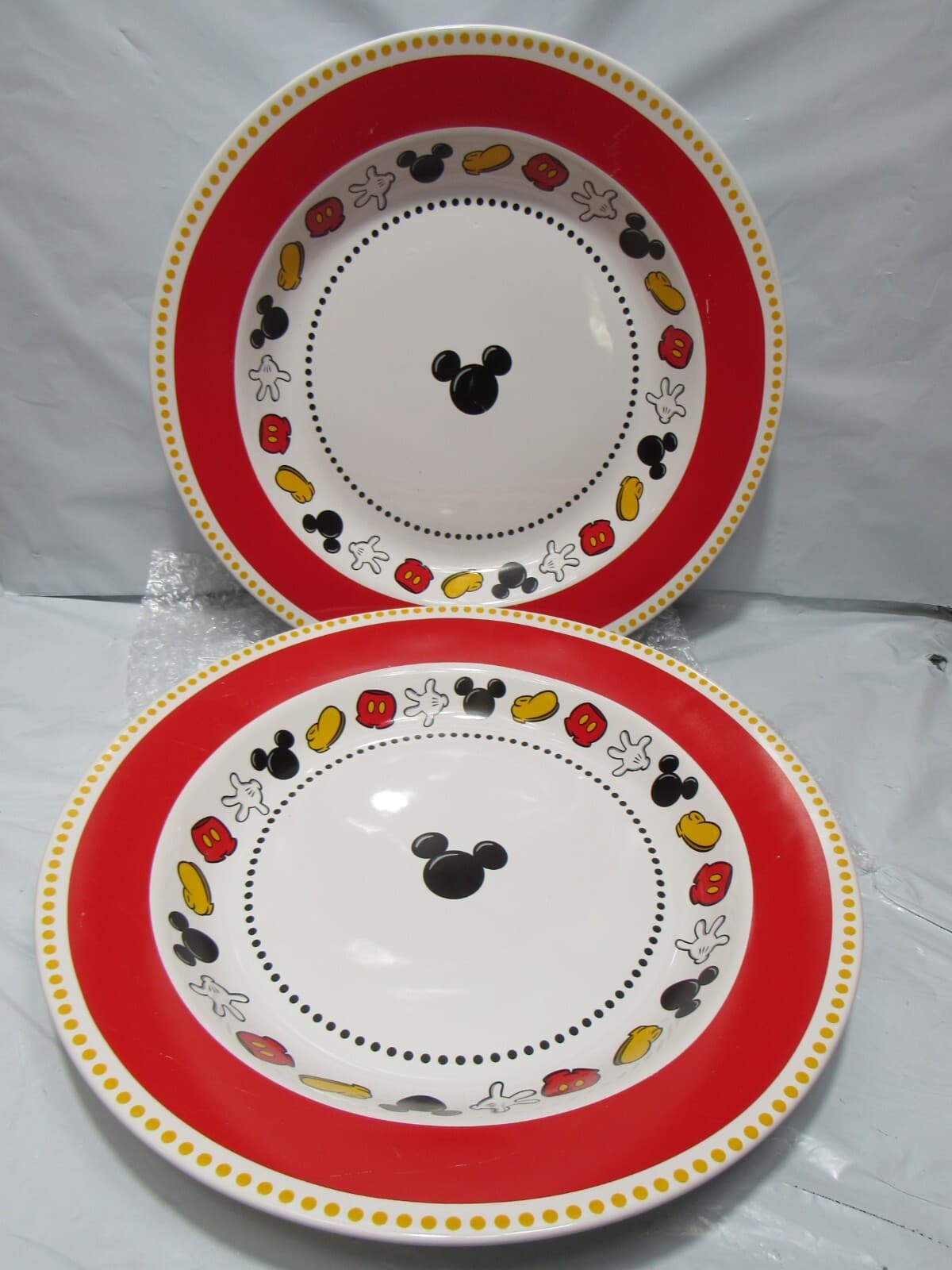 Mickey Mouse 13" Serving Bowl Disney Theme Parks/Treasure Craft Mickey Hands N16